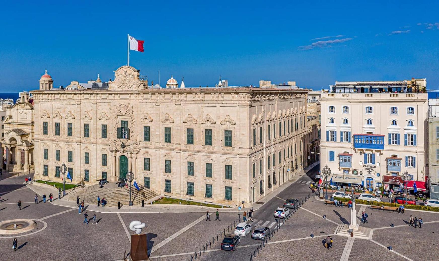 Hotel Castille Valletta Exterior photo